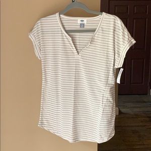 Split neck slub-knit tee for women